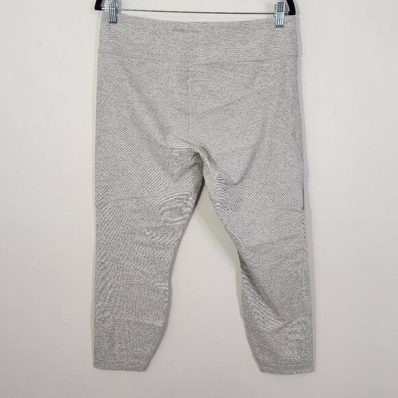 Outdoor Voices Gray Athletic Cropped Leggings NWT Size XL Gray Athletic Leggings - Picture 4 of 7